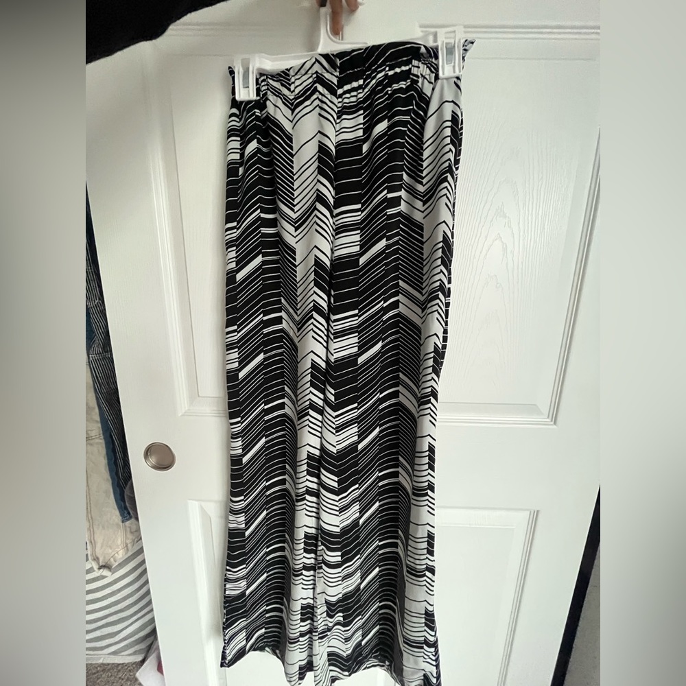 Forever 21 Stripe Pattern Dress Pants
